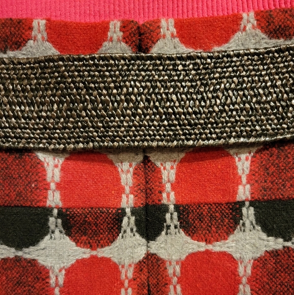 Lanalee Petite 14 Skirt Feels like Wool but has only 5% Wool - Picture 9 of 10